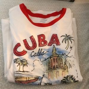 Old Navy Cuba calls t shirt